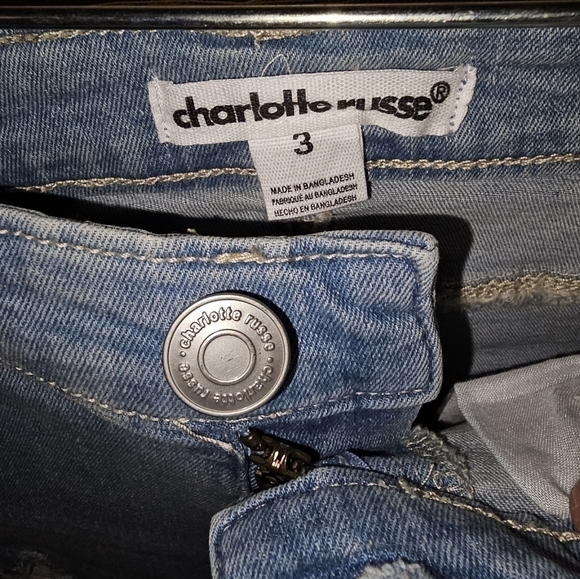 NWT Charlotte Rouge Women’s blue Jean cutoff short pants size 3. "F" - Picture 3 of 4